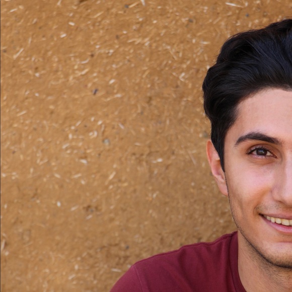 Meet your Posher, Amir - Picture 1 of 1